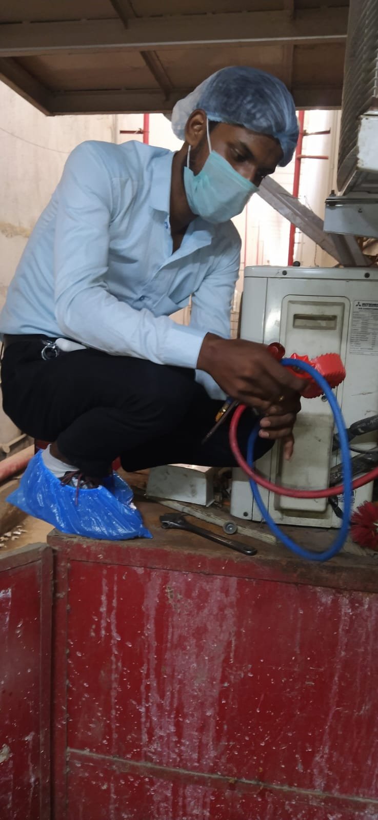 Washing machine repair job in progress